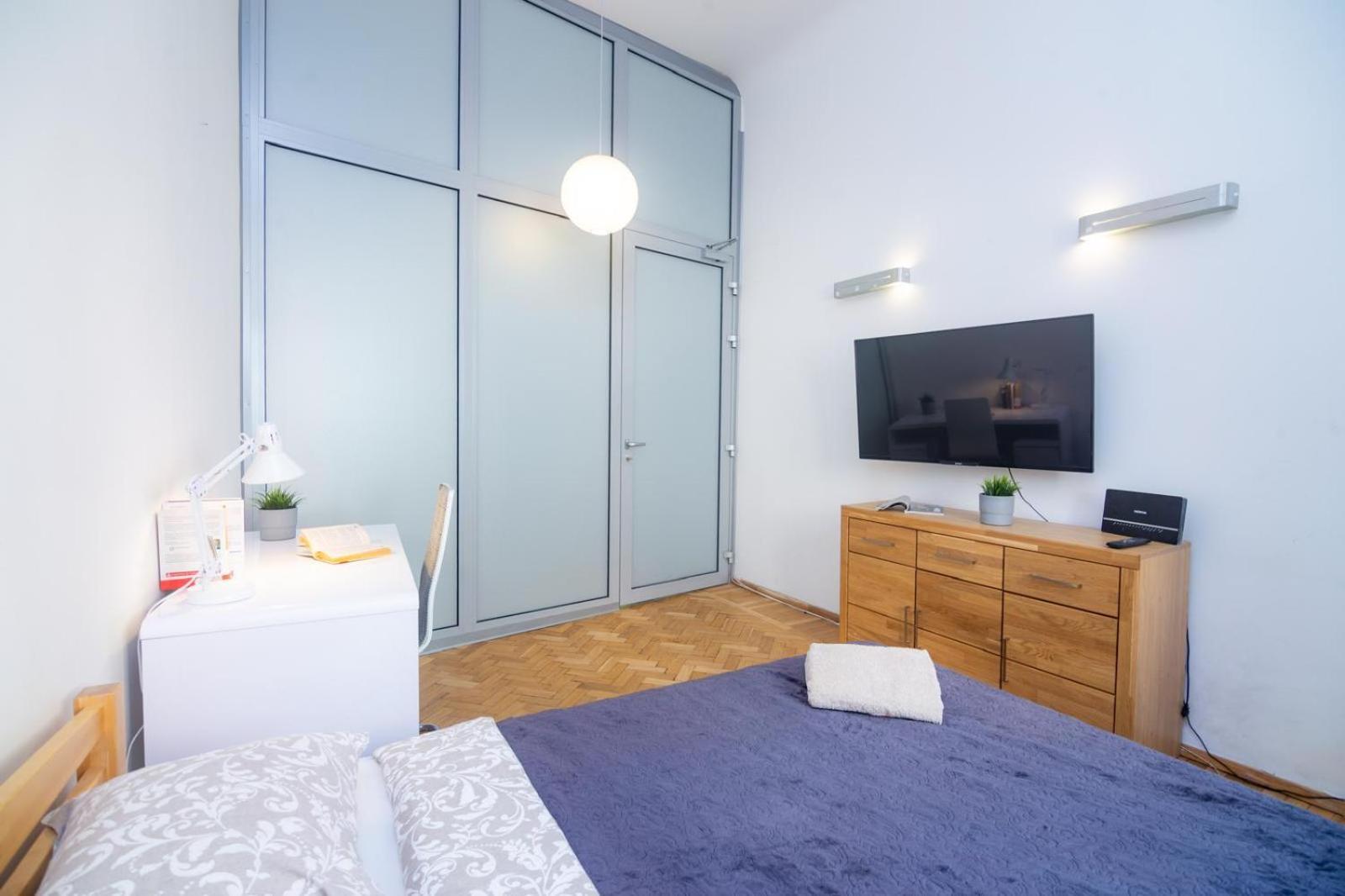 Spacious Old Town 3 Bedroom Flat Riga
